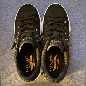 Skechers Women’s Slip In’s Arch Fit Arcade “See Ya There” platform Sneakers.